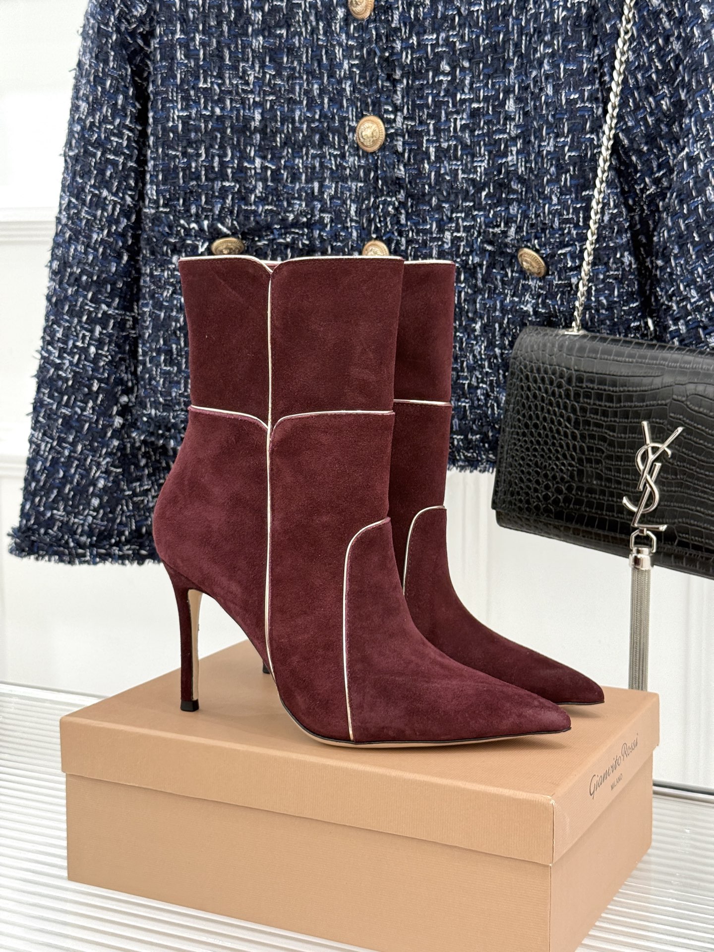 Gianvito Rossi 26WF秋冬新品尖头复古拼接细跟高跟短靴长靴复古拼接重塑尖头格调细高跟撑起