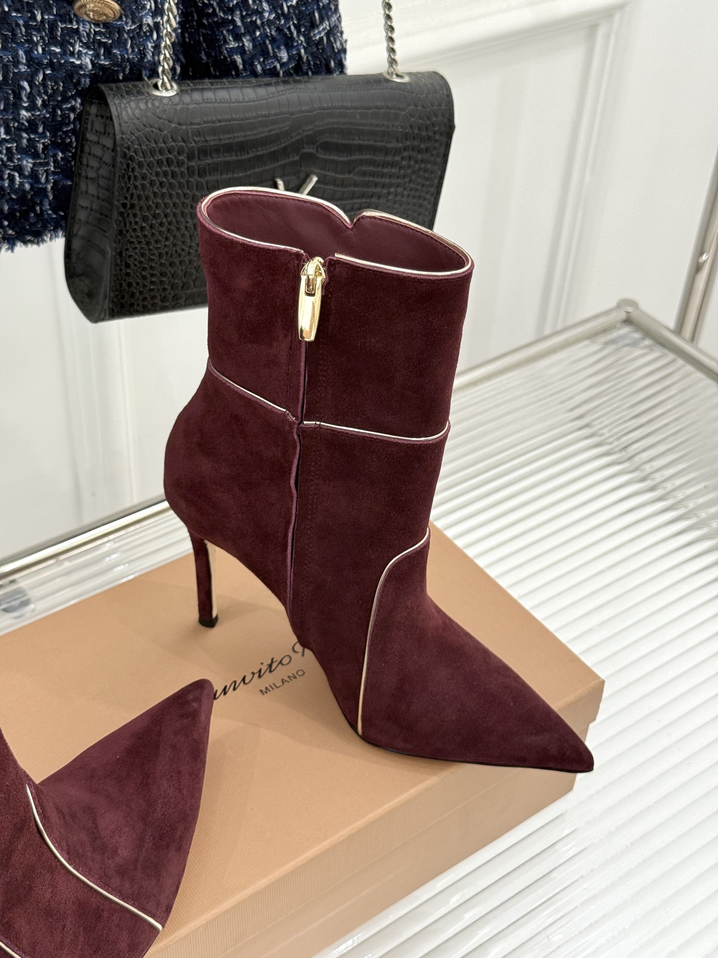 Gianvito Rossi 26WF秋冬新品尖头复古拼接细跟高跟短靴长靴复古拼接重塑尖头格调细高跟撑起