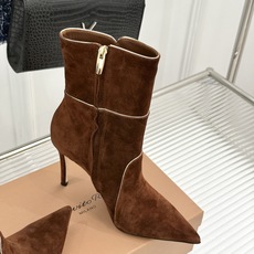 Gianvito Rossi 26WF秋冬新品尖头复古拼接细跟高跟短靴长靴复古拼接重塑尖头格调细高跟撑起 Gianvito Rossi 26WF秋冬新品尖头复古拼接细跟高跟短靴长靴复古拼接重塑尖头格调细高跟撑起