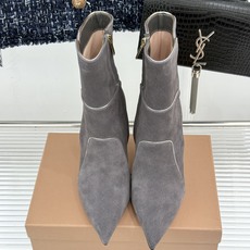 Gianvito Rossi 26WF秋冬新品尖头复古拼接细跟高跟短靴长靴复古拼接重塑尖头格调细高跟撑起 Gianvito Rossi 26WF秋冬新品尖头复古拼接细跟高跟短靴长靴复古拼接重塑尖头格调细高跟撑起