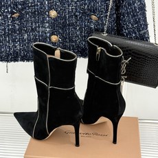 Gianvito Rossi 26WF秋冬新品尖头复古拼接细跟高跟短靴长靴复古拼接重塑尖头格调细高跟撑起 Gianvito Rossi 26WF秋冬新品尖头复古拼接细跟高跟短靴长靴复古拼接重塑尖头格调细高跟撑起