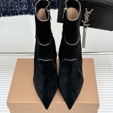 Gianvito Rossi 26WF秋冬新品尖头复古拼接细跟高跟短靴长靴复古拼接重塑尖头格调细高跟撑起 Gianvito Rossi 26WF秋冬新品尖头复古拼接细跟高跟短靴长靴复古拼接重塑尖头格调细高跟撑起
