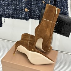 Gianvito Rossi 26WF秋冬新品尖头复古拼接细跟高跟短靴长靴复古拼接重塑尖头格调细高跟撑起 Gianvito Rossi 26WF秋冬新品尖头复古拼接细跟高跟短靴长靴复古拼接重塑尖头格调细高跟撑起