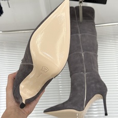 Gianvito Rossi 26WF秋冬新品尖头复古拼接细跟高跟短靴长靴复古拼接重塑尖头格调细高跟撑起 Gianvito Rossi 26WF秋冬新品尖头复古拼接细跟高跟短靴长靴复古拼接重塑尖头格调细高跟撑起