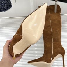 Gianvito Rossi 26WF秋冬新品尖头复古拼接细跟高跟短靴长靴复古拼接重塑尖头格调细高跟撑起 Gianvito Rossi 26WF秋冬新品尖头复古拼接细跟高跟短靴长靴复古拼接重塑尖头格调细高跟撑起