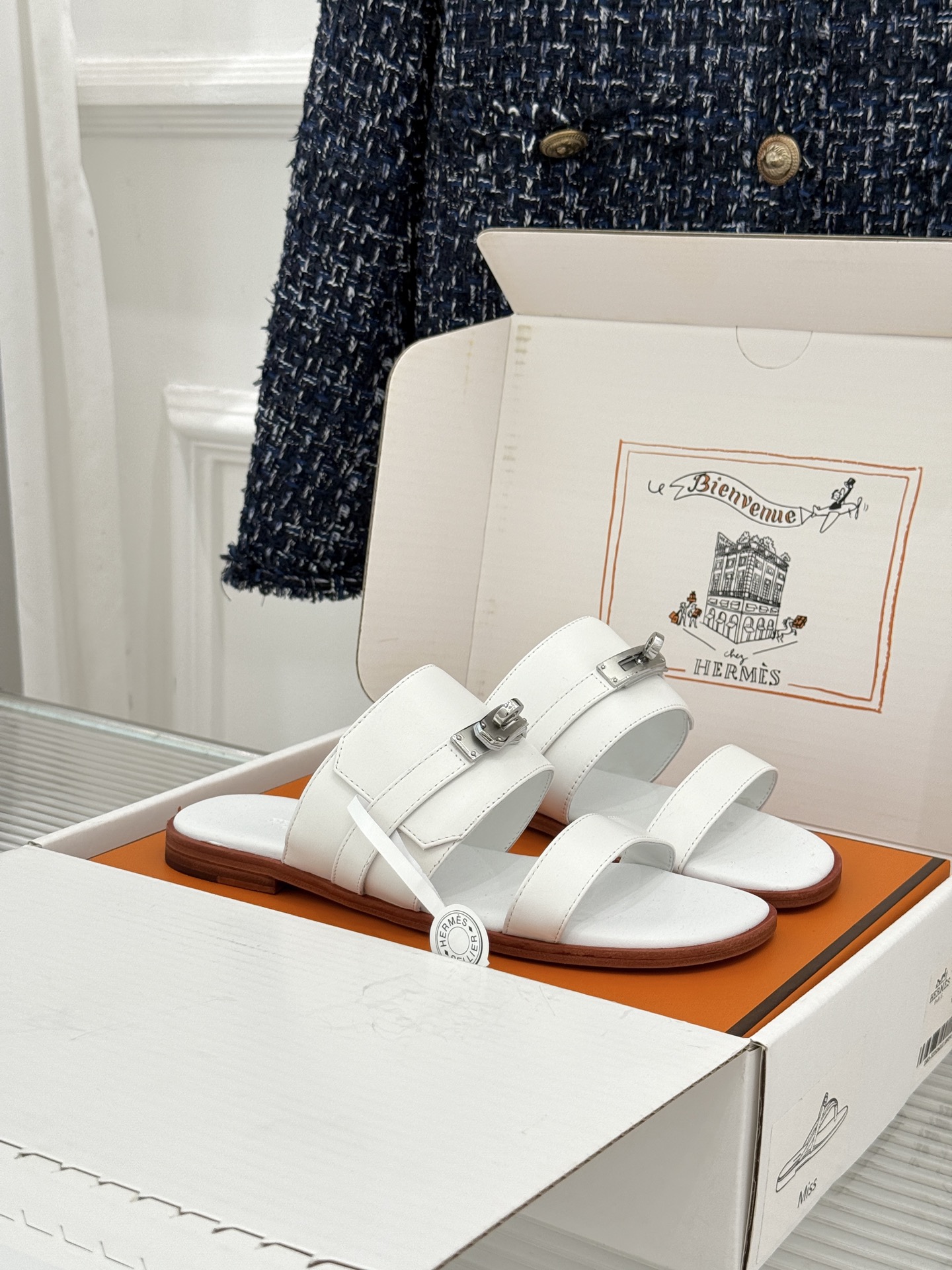 （配原版飞机盒）Hermès/爱马仕26WF新品Kelly扣一字带拖鞋夏日衣橱的点睛之笔质感经得住反复打