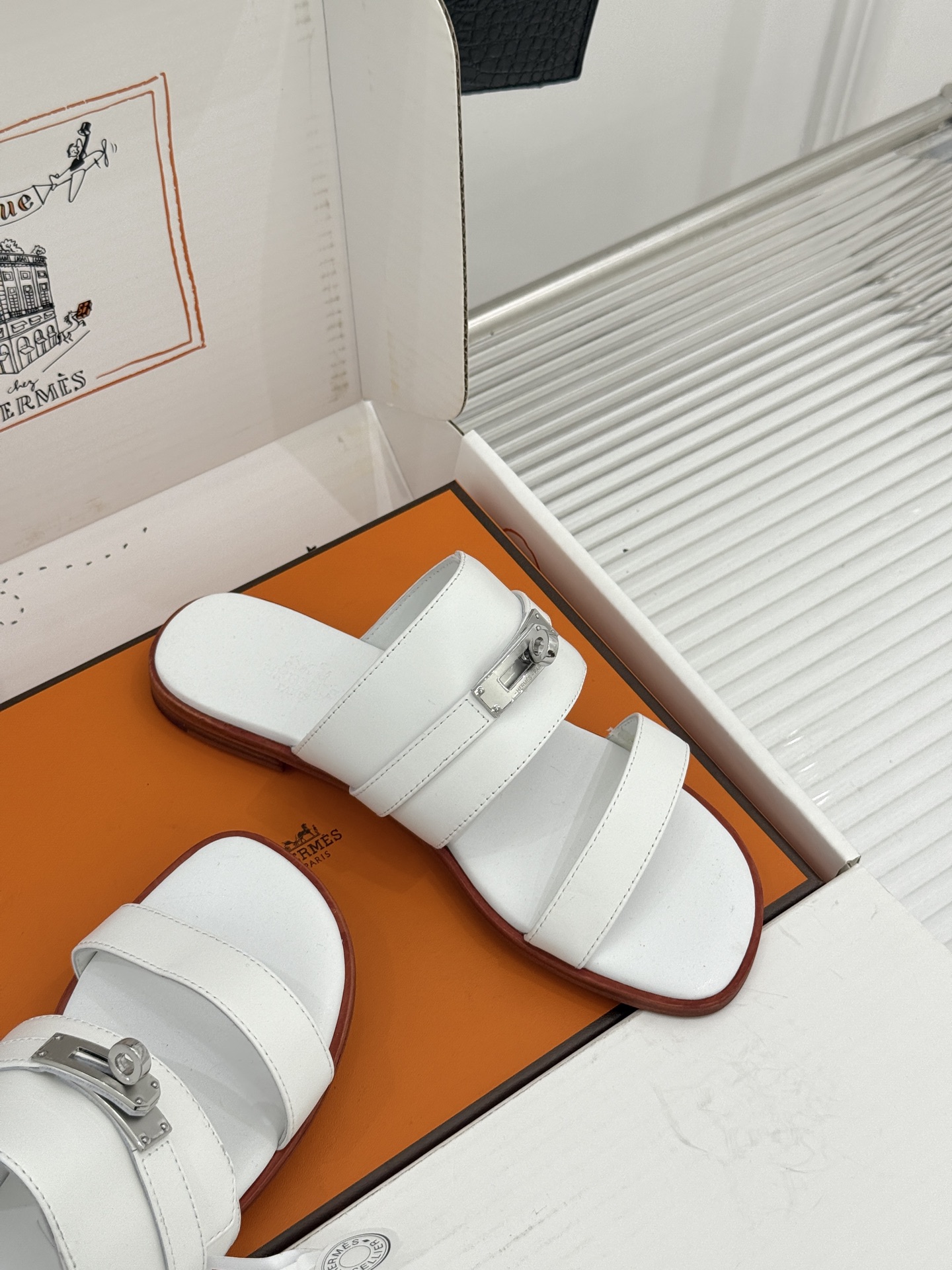 （配原版飞机盒）Hermès/爱马仕26WF新品Kelly扣一字带拖鞋夏日衣橱的点睛之笔质感经得住反复打