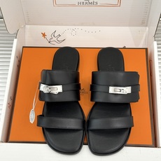 (配原版飞机盒)Hermès/爱马仕26WF新品Kelly扣一字带拖鞋夏日衣橱的点睛之笔质感经得住反复打 (配原版飞机盒)Hermès/爱马仕26WF新品Kelly扣一字带拖鞋夏日衣橱的点睛之笔质感经得住反复打