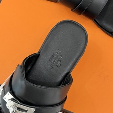 (配原版飞机盒)Hermès/爱马仕26WF新品Kelly扣一字带拖鞋夏日衣橱的点睛之笔质感经得住反复打 (配原版飞机盒)Hermès/爱马仕26WF新品Kelly扣一字带拖鞋夏日衣橱的点睛之笔质感经得住反复打