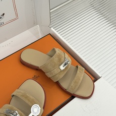 (配原版飞机盒)Hermès/爱马仕26WF新品Kelly扣一字带拖鞋夏日衣橱的点睛之笔质感经得住反复打 (配原版飞机盒)Hermès/爱马仕26WF新品Kelly扣一字带拖鞋夏日衣橱的点睛之笔质感经得住反复打