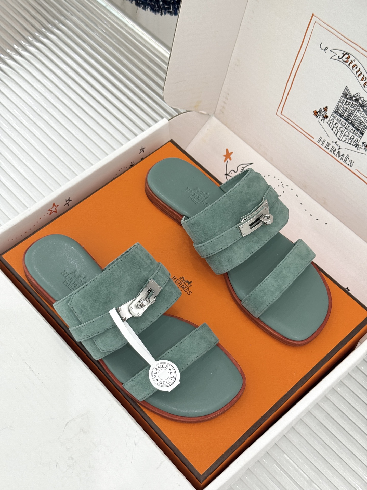 （配原版飞机盒）Hermès/爱马仕26WF新品Kelly扣一字带拖鞋夏日衣橱的点睛之笔质感经得住反复打