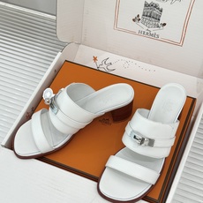 (配原版飞机盒)Hermès/爱马仕26WF新品Kelly扣一字带拖鞋夏日衣橱的点睛之笔质感经得住反复打 (配原版飞机盒)Hermès/爱马仕26WF新品Kelly扣一字带拖鞋夏日衣橱的点睛之笔质感经得住反复打