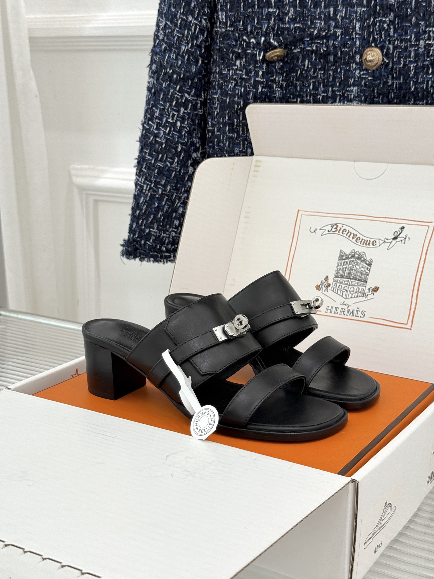（配原版飞机盒）Hermès/爱马仕26WF新品Kelly扣一字带拖鞋夏日衣橱的点睛之笔质感经得住反复打