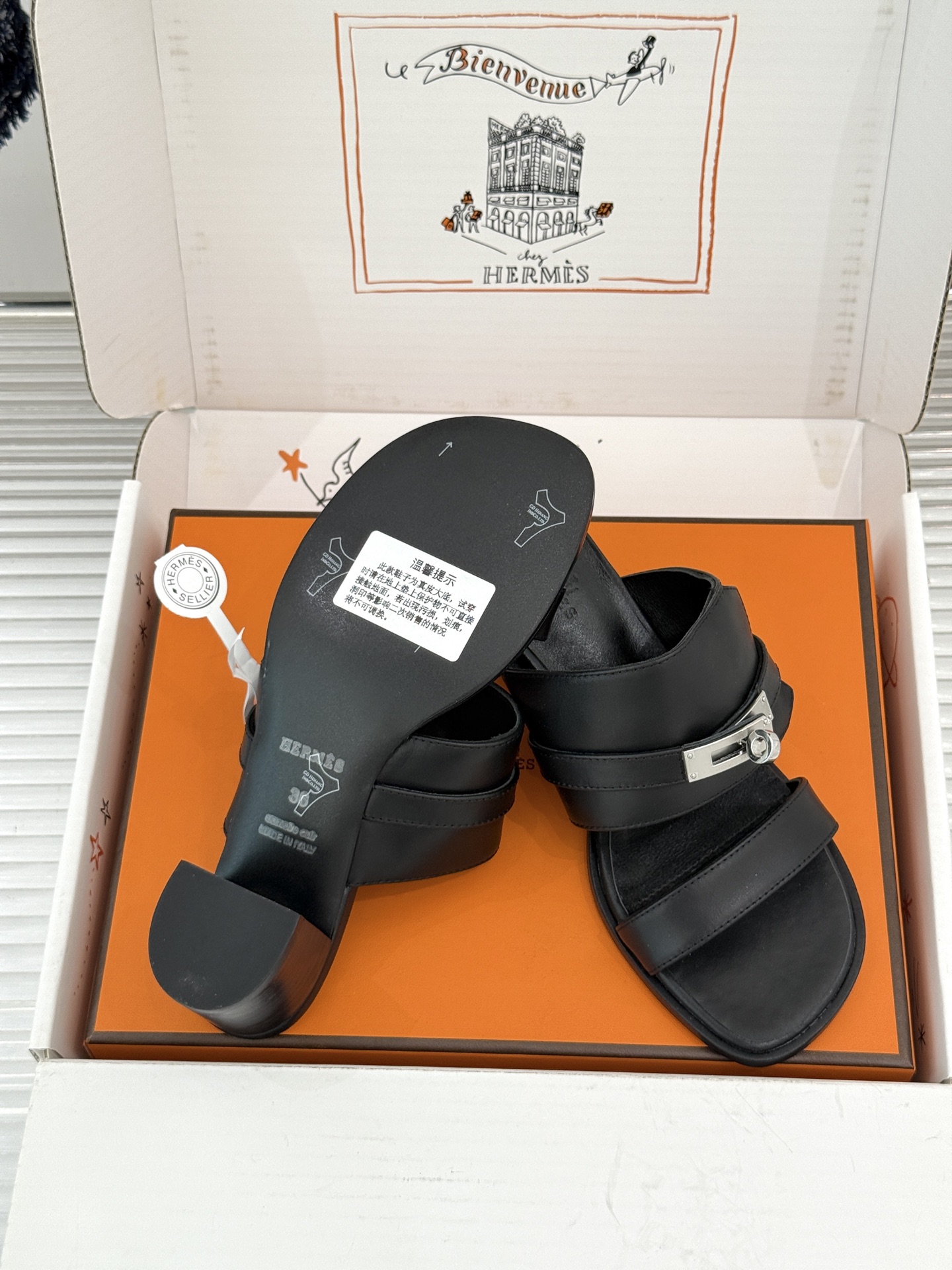 （配原版飞机盒）Hermès/爱马仕26WF新品Kelly扣一字带拖鞋夏日衣橱的点睛之笔质感经得住反复打