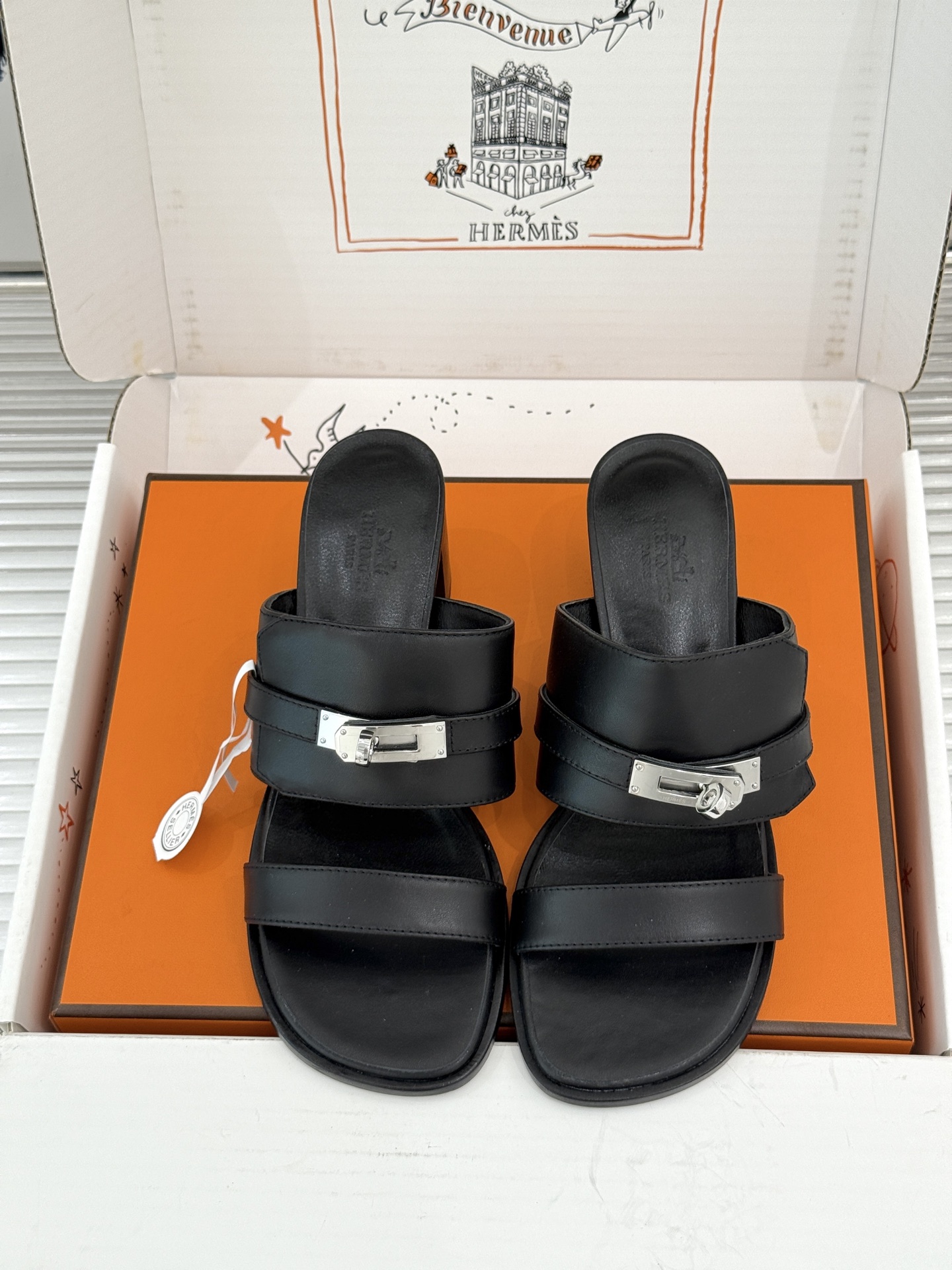 （配原版飞机盒）Hermès/爱马仕26WF新品Kelly扣一字带拖鞋夏日衣橱的点睛之笔质感经得住反复打