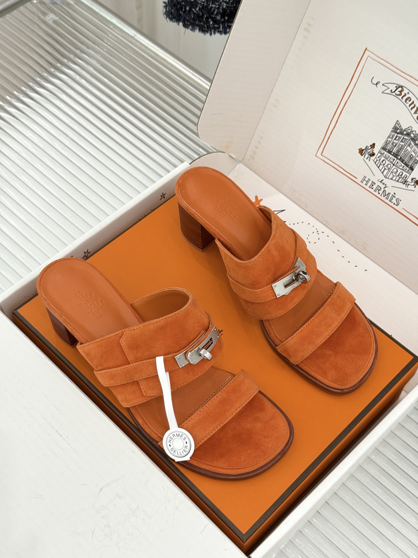（配原版飞机盒）Hermès/爱马仕26WF新品Kelly扣一字带拖鞋夏日衣橱的点睛之笔质感经得住反复打