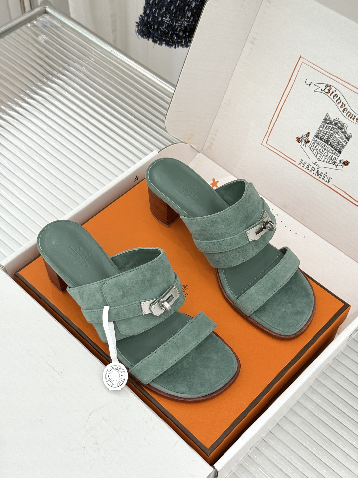 （配原版飞机盒）Hermès/爱马仕26WF新品Kelly扣一字带拖鞋夏日衣橱的点睛之笔质感经得住反复打
