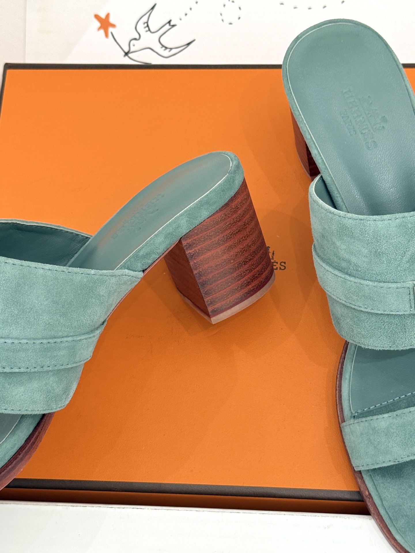 （配原版飞机盒）Hermès/爱马仕26WF新品Kelly扣一字带拖鞋夏日衣橱的点睛之笔质感经得住反复打
