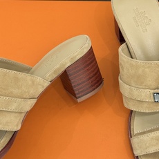 (配原版飞机盒)Hermès/爱马仕26WF新品Kelly扣一字带拖鞋夏日衣橱的点睛之笔质感经得住反复打 (配原版飞机盒)Hermès/爱马仕26WF新品Kelly扣一字带拖鞋夏日衣橱的点睛之笔质感经得住反复打