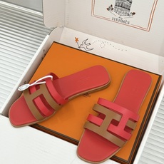 (配原版飞机盒)Hermès/爱马仕26WF新品拼色一字带拖鞋春夏衣橱点睛之笔质感经得住反复打量能穿好多 (配原版飞机盒)Hermès/爱马仕26WF新品拼色一字带拖鞋春夏衣橱点睛之笔质感经得住反复打量能穿好多