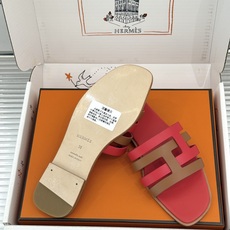 (配原版飞机盒)Hermès/爱马仕26WF新品拼色一字带拖鞋春夏衣橱点睛之笔质感经得住反复打量能穿好多 (配原版飞机盒)Hermès/爱马仕26WF新品拼色一字带拖鞋春夏衣橱点睛之笔质感经得住反复打量能穿好多