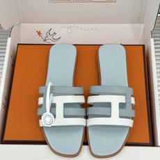 (配原版飞机盒)Hermès/爱马仕26WF新品拼色一字带拖鞋春夏衣橱点睛之笔质感经得住反复打量能穿好多 (配原版飞机盒)Hermès/爱马仕26WF新品拼色一字带拖鞋春夏衣橱点睛之笔质感经得住反复打量能穿好多
