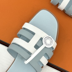 (配原版飞机盒)Hermès/爱马仕26WF新品拼色一字带拖鞋春夏衣橱点睛之笔质感经得住反复打量能穿好多 (配原版飞机盒)Hermès/爱马仕26WF新品拼色一字带拖鞋春夏衣橱点睛之笔质感经得住反复打量能穿好多