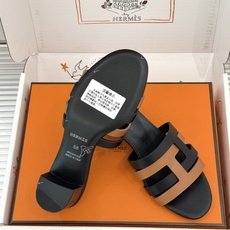(配原版飞机盒)Hermès/爱马仕26WF新品拼色一字带拖鞋春夏衣橱点睛之笔质感经得住反复打量能穿好多 (配原版飞机盒)Hermès/爱马仕26WF新品拼色一字带拖鞋春夏衣橱点睛之笔质感经得住反复打量能穿好多