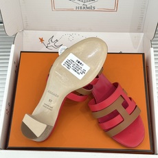 (配原版飞机盒)Hermès/爱马仕26WF新品拼色一字带拖鞋春夏衣橱点睛之笔质感经得住反复打量能穿好多 (配原版飞机盒)Hermès/爱马仕26WF新品拼色一字带拖鞋春夏衣橱点睛之笔质感经得住反复打量能穿好多