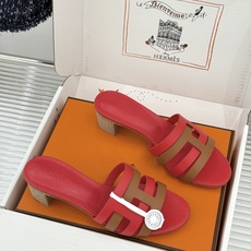 (配原版飞机盒)Hermès/爱马仕26WF新品拼色一字带拖鞋春夏衣橱点睛之笔质感经得住反复打量能穿好多 (配原版飞机盒)Hermès/爱马仕26WF新品拼色一字带拖鞋春夏衣橱点睛之笔质感经得住反复打量能穿好多