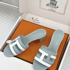 (配原版飞机盒)Hermès/爱马仕26WF新品拼色一字带拖鞋春夏衣橱点睛之笔质感经得住反复打量能穿好多 (配原版飞机盒)Hermès/爱马仕26WF新品拼色一字带拖鞋春夏衣橱点睛之笔质感经得住反复打量能穿好多