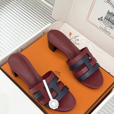 (配原版飞机盒)Hermès/爱马仕26WF新品拼色一字带拖鞋春夏衣橱点睛之笔质感经得住反复打量能穿好多 (配原版飞机盒)Hermès/爱马仕26WF新品拼色一字带拖鞋春夏衣橱点睛之笔质感经得住反复打量能穿好多
