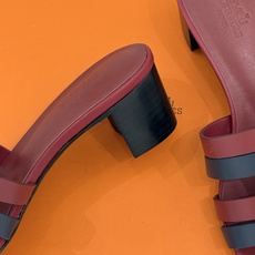 (配原版飞机盒)Hermès/爱马仕26WF新品拼色一字带拖鞋春夏衣橱点睛之笔质感经得住反复打量能穿好多 (配原版飞机盒)Hermès/爱马仕26WF新品拼色一字带拖鞋春夏衣橱点睛之笔质感经得住反复打量能穿好多