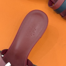 (配原版飞机盒)Hermès/爱马仕26WF新品拼色一字带拖鞋春夏衣橱点睛之笔质感经得住反复打量能穿好多 (配原版飞机盒)Hermès/爱马仕26WF新品拼色一字带拖鞋春夏衣橱点睛之笔质感经得住反复打量能穿好多