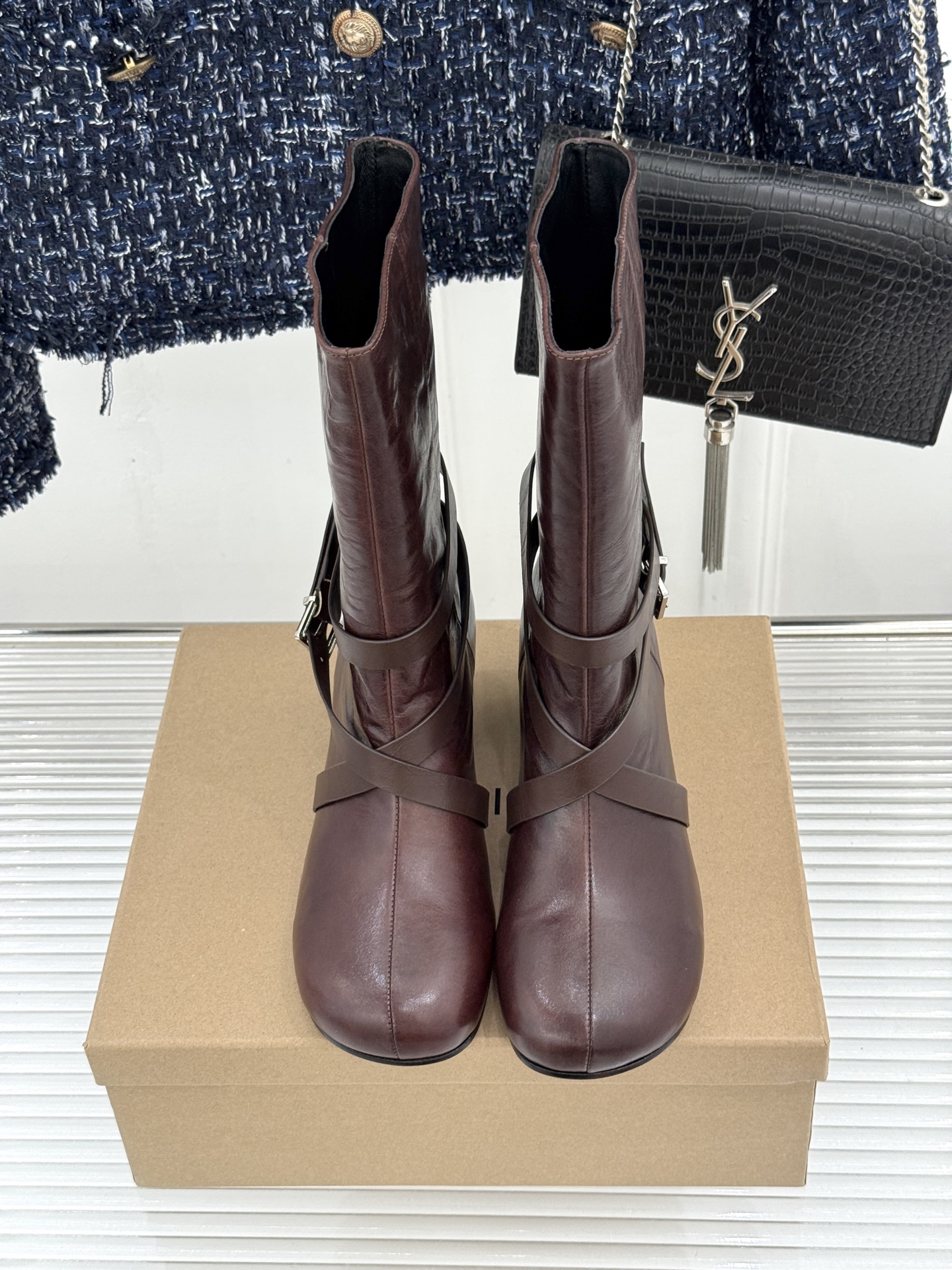 Lemaire 26WF新品皮带扣粗跟短靴秋冬衣橱的宝藏黑马款低调里藏着上乘做工上脚自带不费力高级感懂行