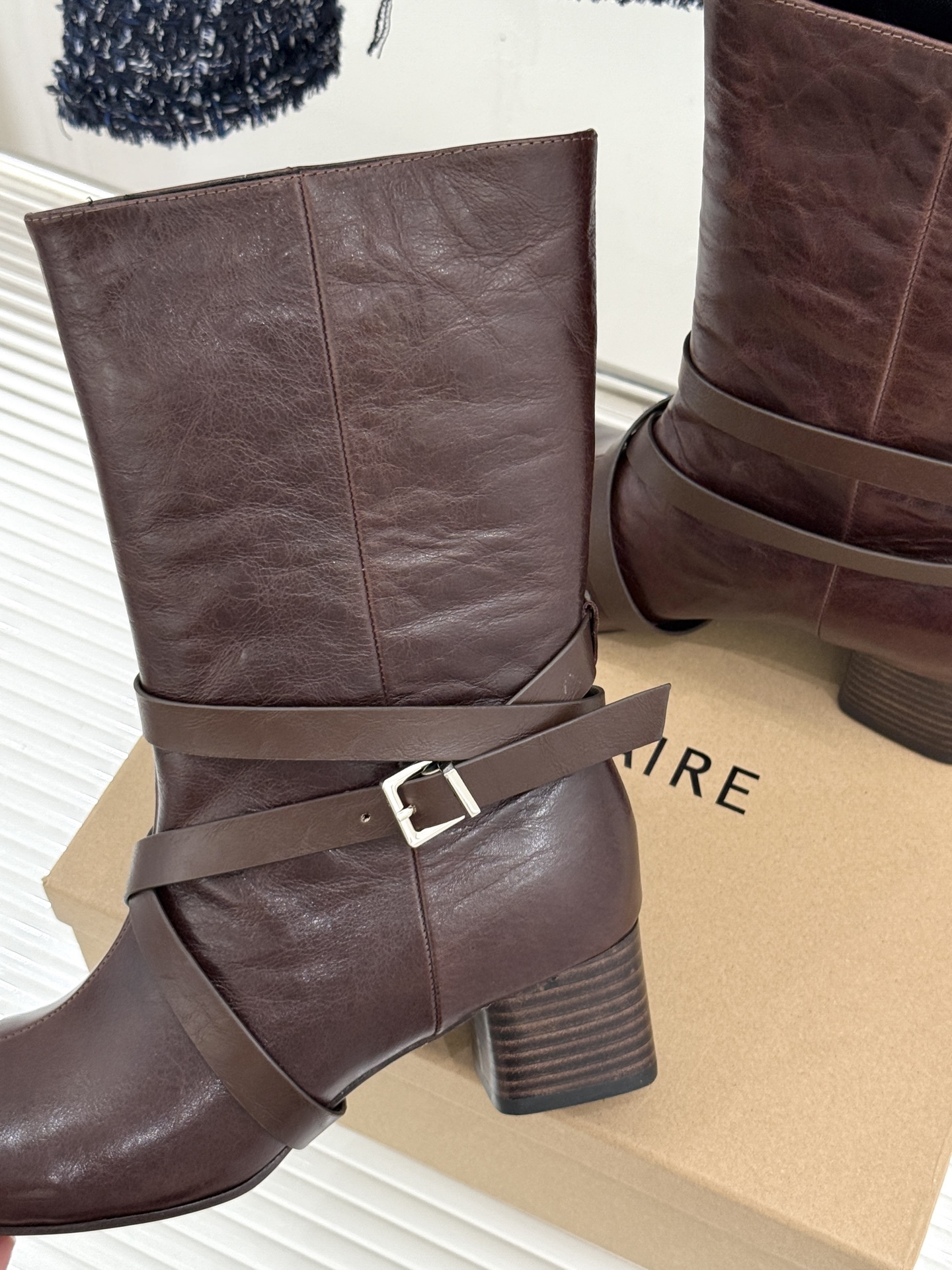 Lemaire 26WF新品皮带扣粗跟短靴秋冬衣橱的宝藏黑马款低调里藏着上乘做工上脚自带不费力高级感懂行
