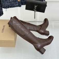 Lemaire 26WF新品极简粗跟弹力靴长靴越穿越爱的经典款型秋日衣橱里的常青树懂行的人一眼便知把舒适 Lemaire 26WF新品极简粗跟弹力靴长靴越穿越爱的经典款型秋日衣橱里的常青树懂行的人一眼便知把舒适