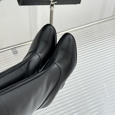 Jil Sander/吉尔桑达极26WF新品绑带粗跟长靴极简党秋冬的本命长靴低调鞋款辨识度却很高舒适与格 Jil Sander/吉尔桑达极26WF新品绑带粗跟长靴极简党秋冬的本命长靴低调鞋款辨识度却很高舒适与格