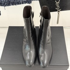 Jil Sander/吉尔桑达极26WF新品绑带粗跟短靴极简党秋冬的本命短靴低调鞋款辨识度却很高舒适与格 Jil Sander/吉尔桑达极26WF新品绑带粗跟短靴极简党秋冬的本命短靴低调鞋款辨识度却很高舒适与格