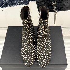Jil Sander/吉尔桑达极26WF新品绑带粗跟短靴极简党秋冬的本命短靴低调鞋款辨识度却很高舒适与格 Jil Sander/吉尔桑达极26WF新品绑带粗跟短靴极简党秋冬的本命短靴低调鞋款辨识度却很高舒适与格