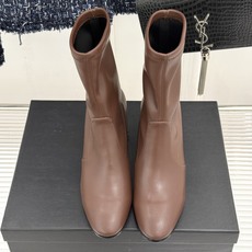 Jil Sander/吉尔桑达极26WF新品粗跟弹力靴系列秋冬衣橱百搭刚需单品低调奢牌诚意之作弹力靴筒妥 Jil Sander/吉尔桑达极26WF新品粗跟弹力靴系列秋冬衣橱百搭刚需单品低调奢牌诚意之作弹力靴筒妥