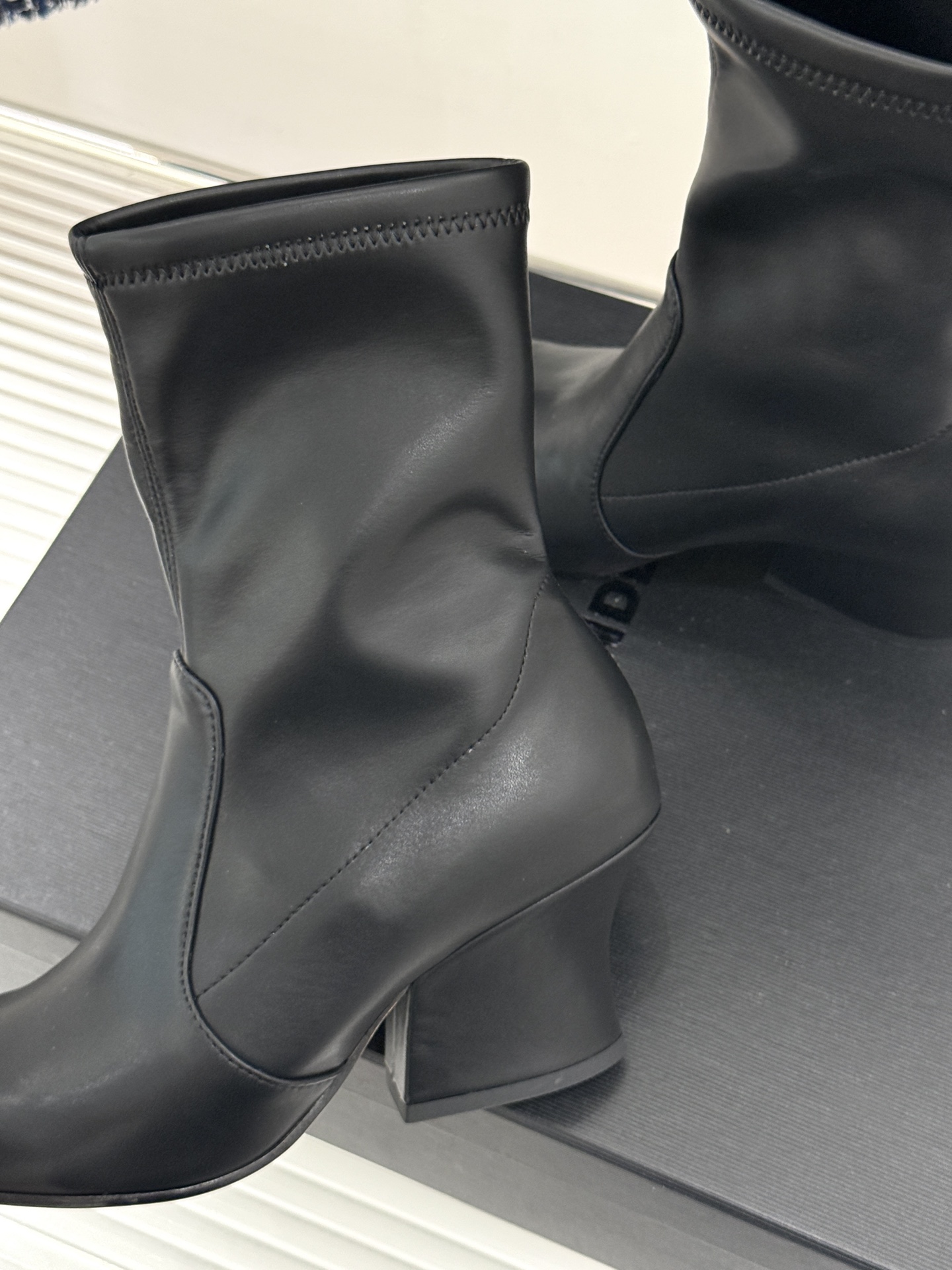 Jil Sander/吉尔桑达极26WF新品粗跟弹力靴系列秋冬衣橱百搭刚需单品低调奢牌诚意之作弹力靴筒妥