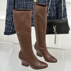 Jil Sander/吉尔桑达极26WF新品粗跟弹力靴系列秋冬衣橱百搭刚需单品低调奢牌诚意之作弹力靴筒妥 Jil Sander/吉尔桑达极26WF新品粗跟弹力靴系列秋冬衣橱百搭刚需单品低调奢牌诚意之作弹力靴筒妥