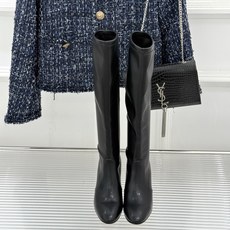 Jil Sander/吉尔桑达极26WF新品粗跟弹力靴系列秋冬衣橱百搭刚需单品低调奢牌诚意之作弹力靴筒妥 Jil Sander/吉尔桑达极26WF新品粗跟弹力靴系列秋冬衣橱百搭刚需单品低调奢牌诚意之作弹力靴筒妥