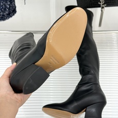 Jil Sander/吉尔桑达极26WF新品粗跟弹力靴系列秋冬衣橱百搭刚需单品低调奢牌诚意之作弹力靴筒妥 Jil Sander/吉尔桑达极26WF新品粗跟弹力靴系列秋冬衣橱百搭刚需单品低调奢牌诚意之作弹力靴筒妥