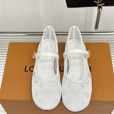 L*V驴家26WF新品网纱水钻平底玛丽珍鞋网纱缀钻玛丽珍登场轻纱覆足笼着朦胧柔光水钻折射细碎星光玛丽珍扣 L*V驴家26WF新品网纱水钻平底玛丽珍鞋网纱缀钻玛丽珍登场轻纱覆足笼着朦胧柔光水钻折射细碎星光玛丽珍扣