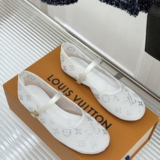 L*V驴家26WF新品网纱水钻平底玛丽珍鞋网纱缀钻玛丽珍登场轻纱覆足笼着朦胧柔光水钻折射细碎星光玛丽珍扣 L*V驴家26WF新品网纱水钻平底玛丽珍鞋网纱缀钻玛丽珍登场轻纱覆足笼着朦胧柔光水钻折射细碎星光玛丽珍扣
