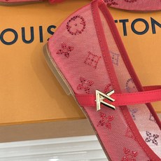 L*V驴家26WF新品网纱水钻平底玛丽珍鞋网纱缀钻玛丽珍登场轻纱覆足笼着朦胧柔光水钻折射细碎星光玛丽珍扣 L*V驴家26WF新品网纱水钻平底玛丽珍鞋网纱缀钻玛丽珍登场轻纱覆足笼着朦胧柔光水钻折射细碎星光玛丽珍扣