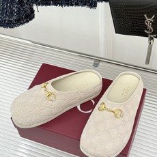 Gucci/古驰26WF新品双G马衔扣老花包头穆勒半拖双G老花续写复古经典金属马衔扣定格腔调穆勒半拖慵懒 Gucci/古驰26WF新品双G马衔扣老花包头穆勒半拖双G老花续写复古经典金属马衔扣定格腔调穆勒半拖慵懒
