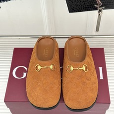 Gucci/古驰26WF新品双G马衔扣老花包头穆勒半拖双G老花续写复古经典金属马衔扣定格腔调穆勒半拖慵懒 Gucci/古驰26WF新品双G马衔扣老花包头穆勒半拖双G老花续写复古经典金属马衔扣定格腔调穆勒半拖慵懒